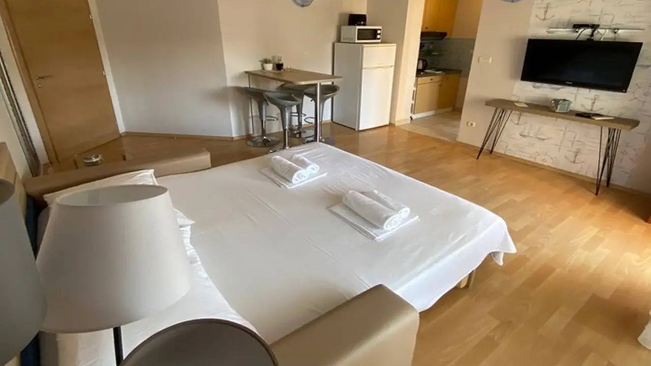 Hel ferieleilighet, Ferienwohnung für 4 Personen (30 m²) in Promajna in Promajna, Makarska Riviera