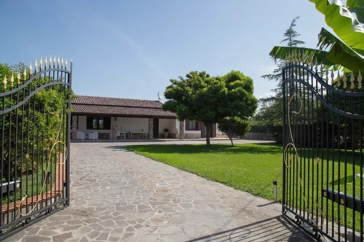 Chambre d’hôte pour 4 personnes, avec jardin et vue - 1
