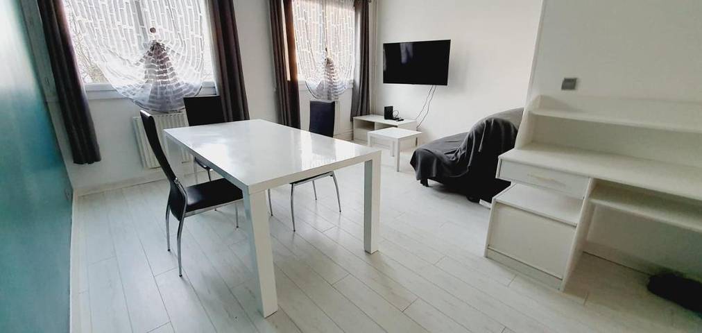 Gîte pour 2 personnes à Fleury-les-Aubrais - 3