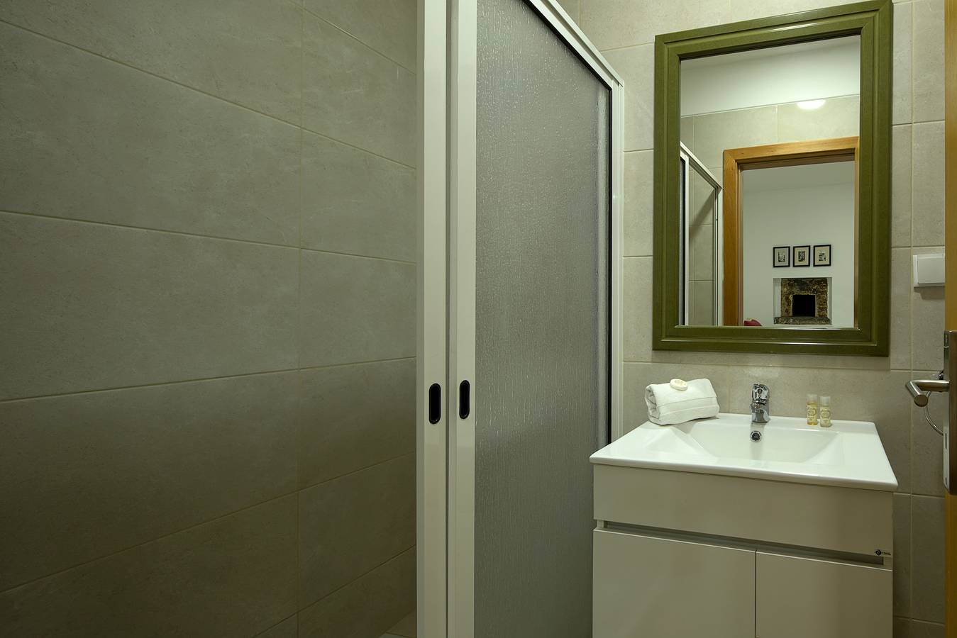 Apartamento inteiro, Ribeira das Casas Apt 1A by Homie in Funchal (Sé), Madeira