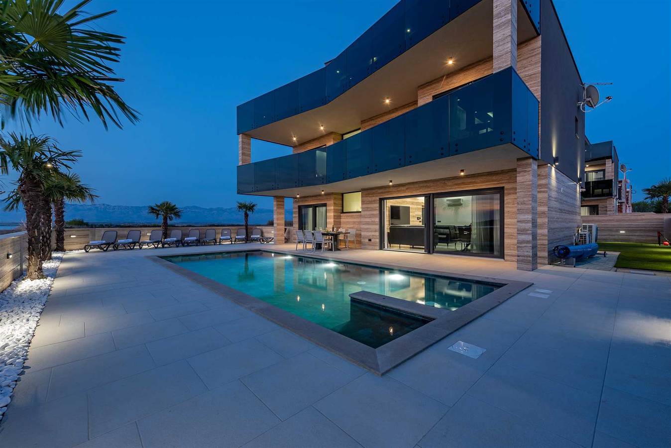 Panoramablick auf das Meer | Luxuriöse Villa | Ideal für 10 Personen in Privlaka, Zadar