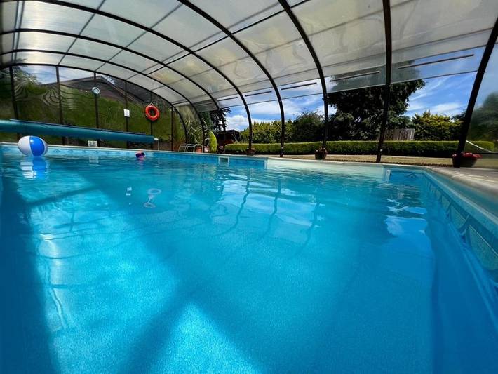 BnB für 2 Personen, mit Pool und Whirlpool sowie Garten in Südengland
