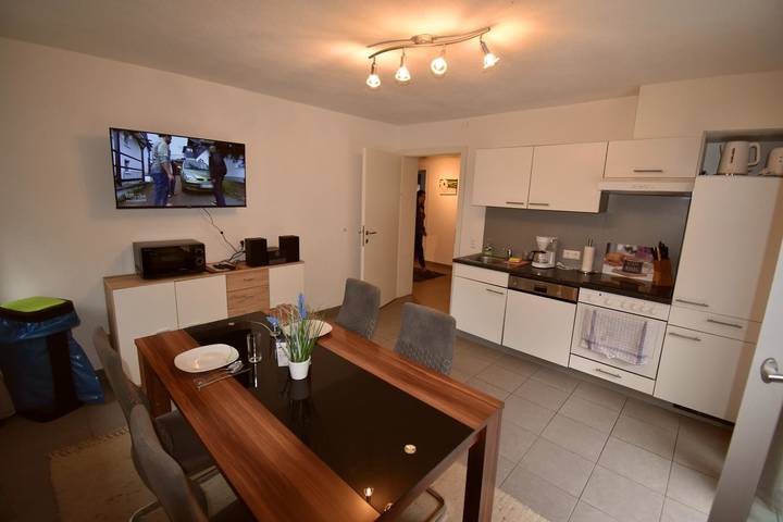 Hütte für 4 Personen, mit Balkon und Terrasse sowie Garten und Ausblick in Nauders