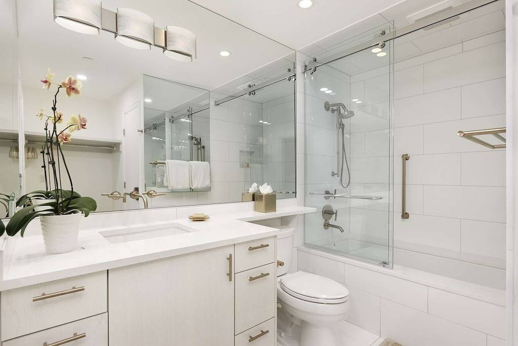 Ganze Wohnung, Erstaunliche Aspen Mountain Views. Praktische ganzjährige Lage! Aufzug, kostenfreies Parken, Gaskamin. in Aspen, Aspen Snowmass