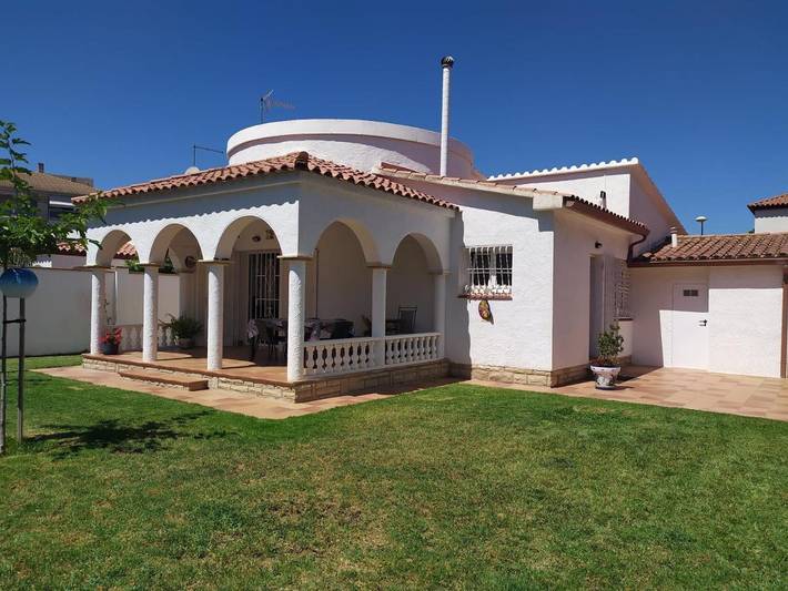 Chalet para 8 personas, con jardín y vistas en Baix Camp - 4