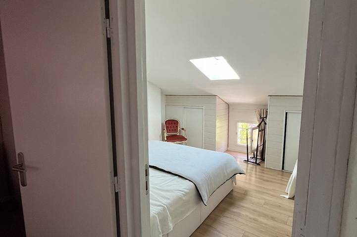 Gîte pour 7 personnes, avec terrasse dans Plage de l'Argentière - 2