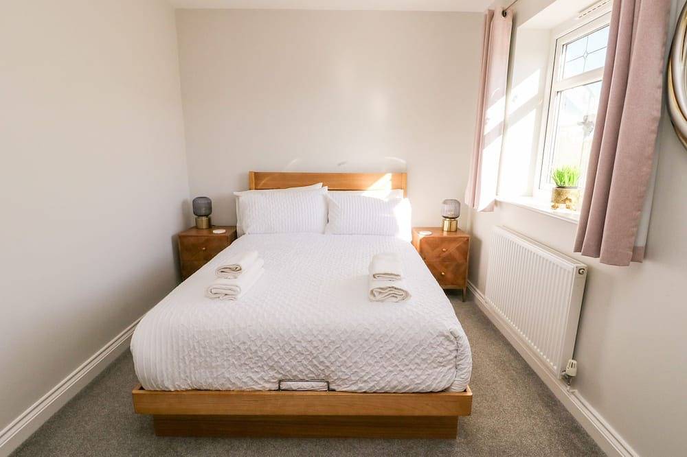 3 Trem Y Dolydd, family friendly, with a garden in Llanrwst in Snowdonia