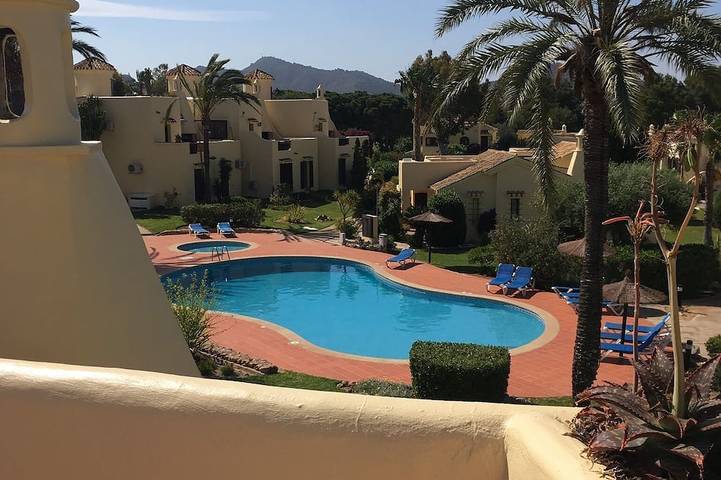 Ferienhaus für 6 Personen, mit Pool und Garten - 1