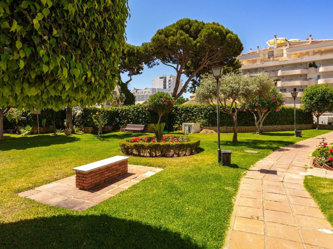 Entire apartment, Benasol in Benalmádena Costa, Benalmádena