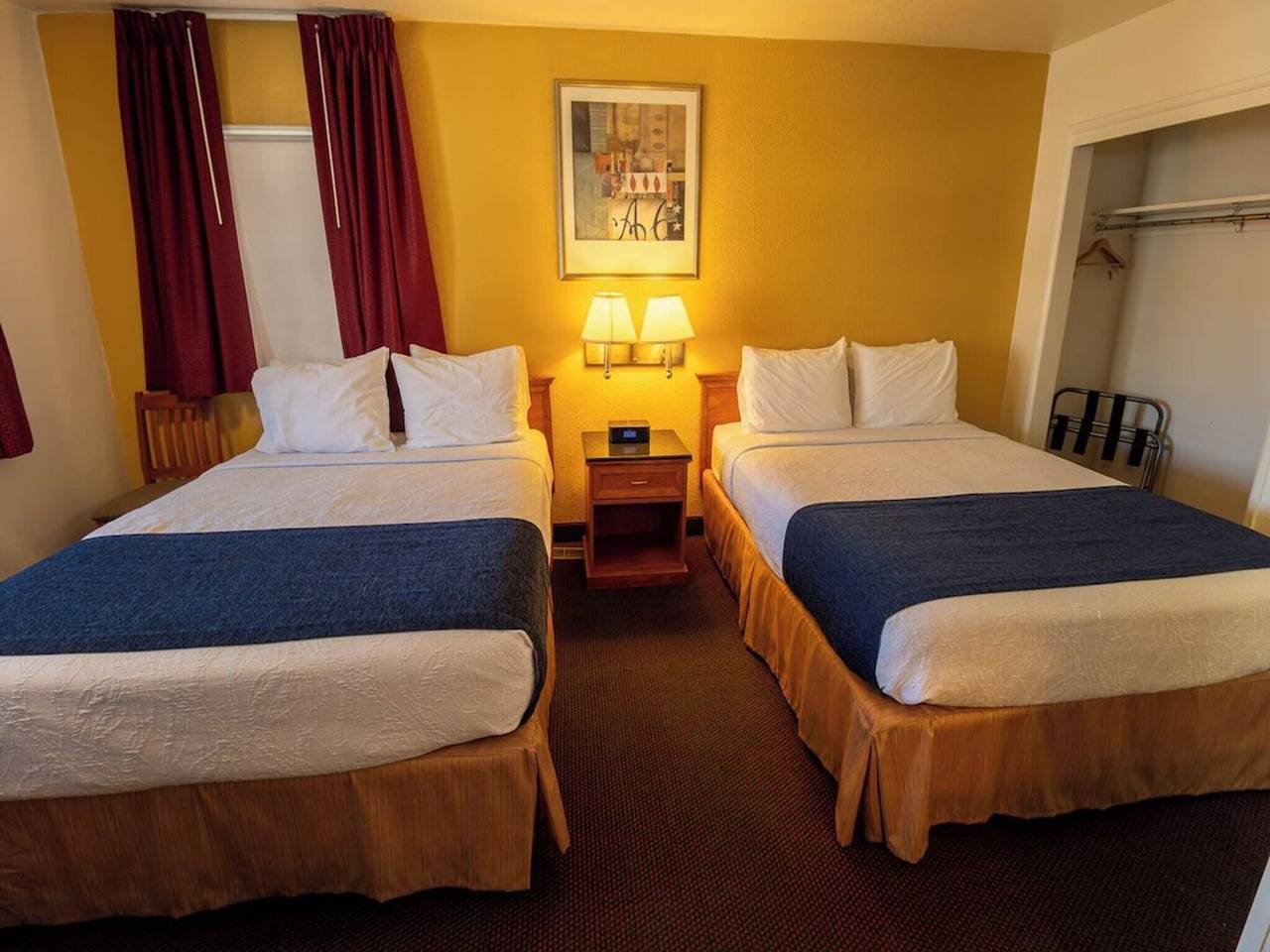 2 Queen Beds Non-Smoking in Pendleton, Umatilla County