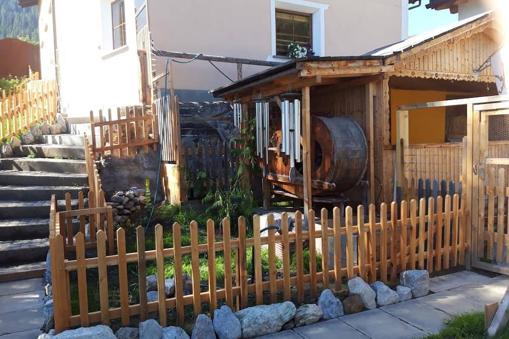 Ganze Wohnung, Mundaditschas, (Sta. Maria - Santa Maria Val Müstair). in Sta. Maria im Val Müstair, Val Müstair