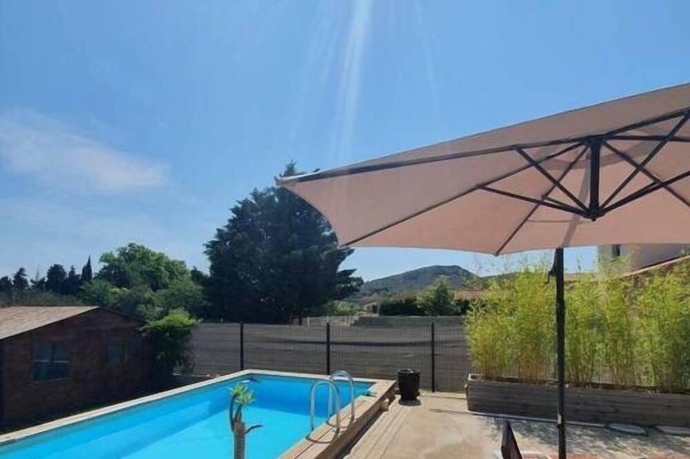 4-bedroom villa with private pool, sea view in Ille-sur-Têt, Prades region