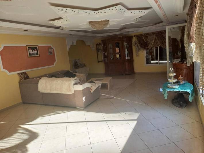 Location de vacances pour 9 personnes, avec Terrasse et Piscine à Velaux - 4