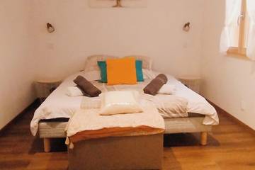 Gîte pour 2 personnes, avec jacuzzi à Val-des-Prés