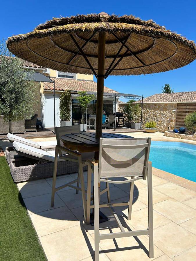 Apartamento de vacaciones para 4 personas, con piscina y jardín - 1
