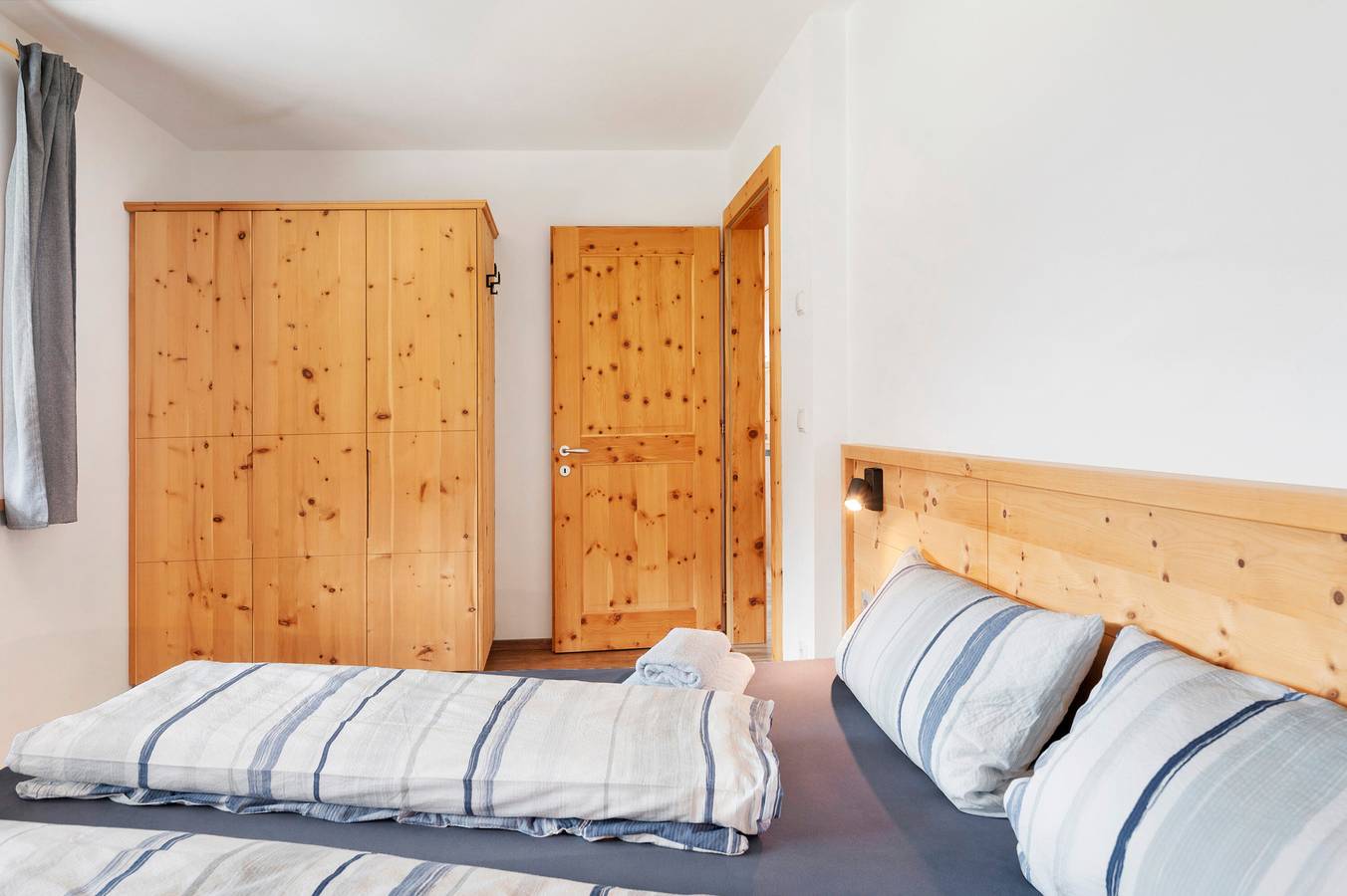 Ganze Wohnung, Apartment 'Erdgeschoss' mit Bergblick, gemeinsamer Terrasse und Wlan in Sarntal, Sarntaler Alpen