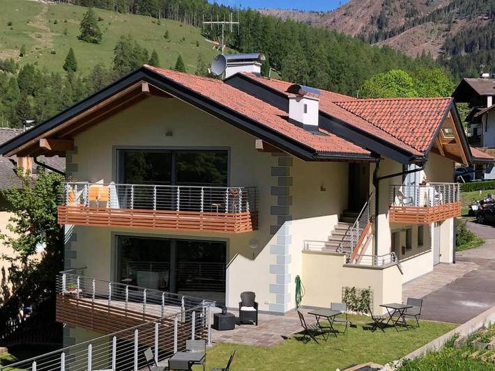 B&b per 2 persone, con Balcone e Giardino nonché Panorama a Tesero