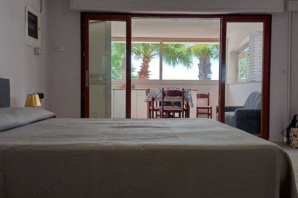 Window to the Sea  in Punta Grande (Sicily), Porto Empedocle