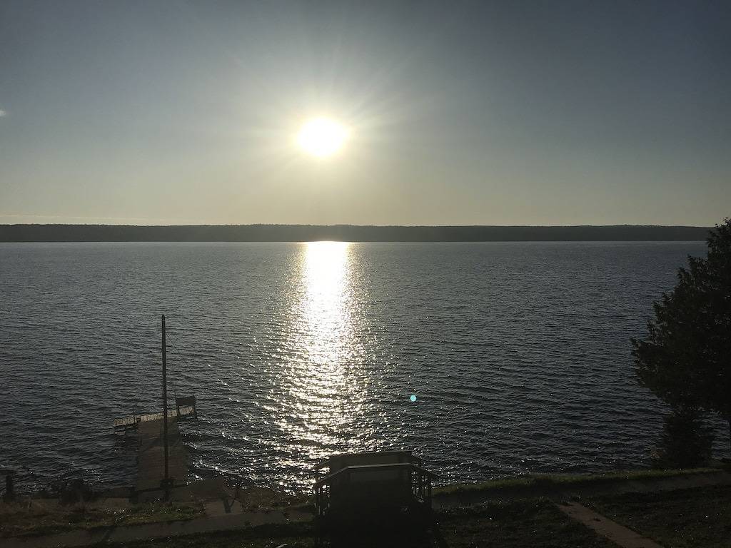 Lake Gogebic Private Cabin Hotel Room in Gogebic County