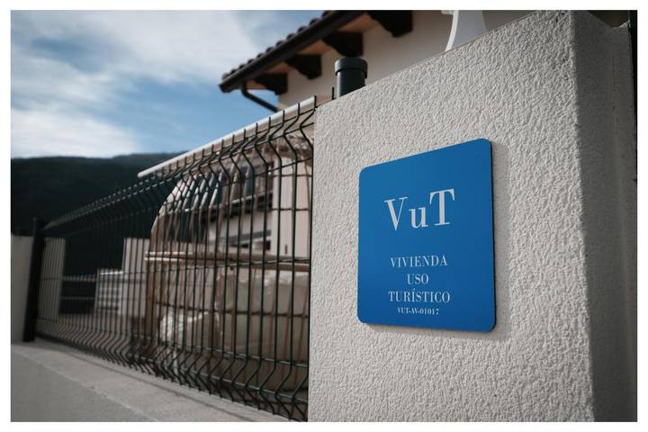 Casa rural para 12 personas, con vistas y jardín en Valle del Tiétar - 2