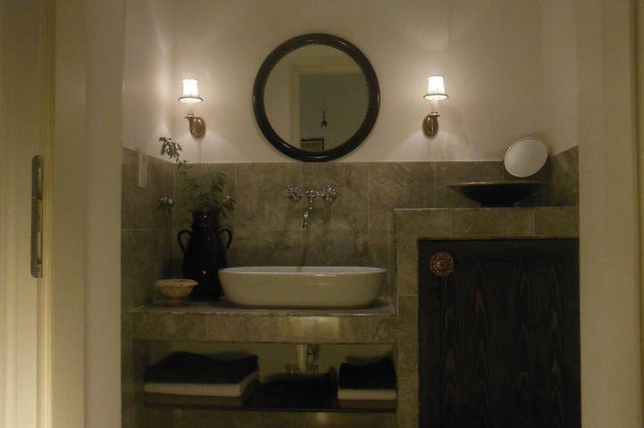 Entire apartment, Elegant apartment in a quiet and very central quarter in Vienna, Donau Niederösterreich