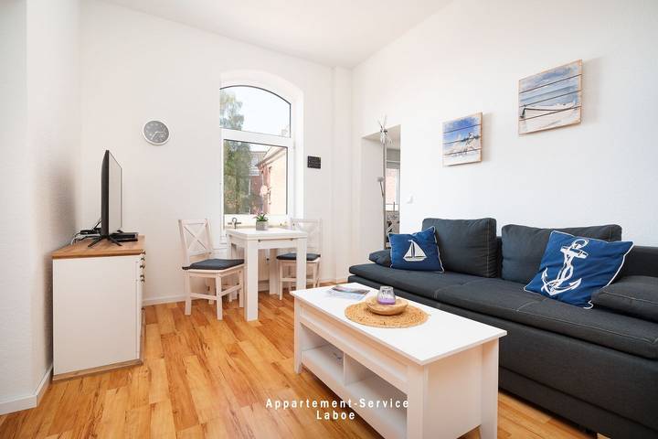 Ferienwohnung für 3 Personen, mit Balkon in Laboe - 2