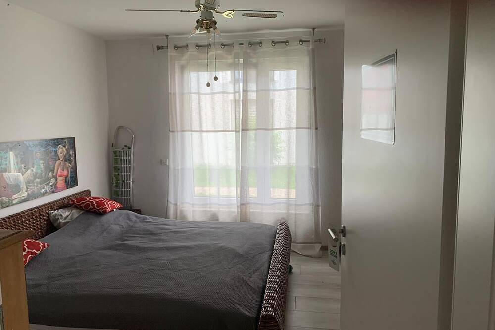 Ganze Wohnung, Sehr schöne 2-Zimmerwohnung mit Terrasse - Zentrumsnah in Speyer, Rheinebene