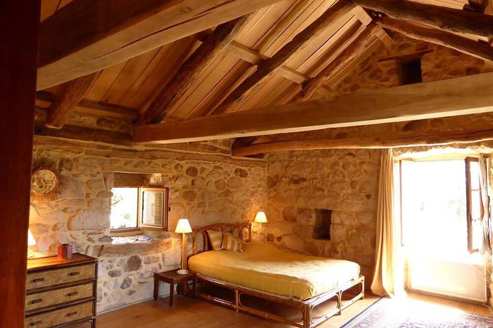 Location de vacances pour 7 personnes, avec jardin et terrasse, animaux acceptés à Saint-Pierre-Saint-Jean - 2