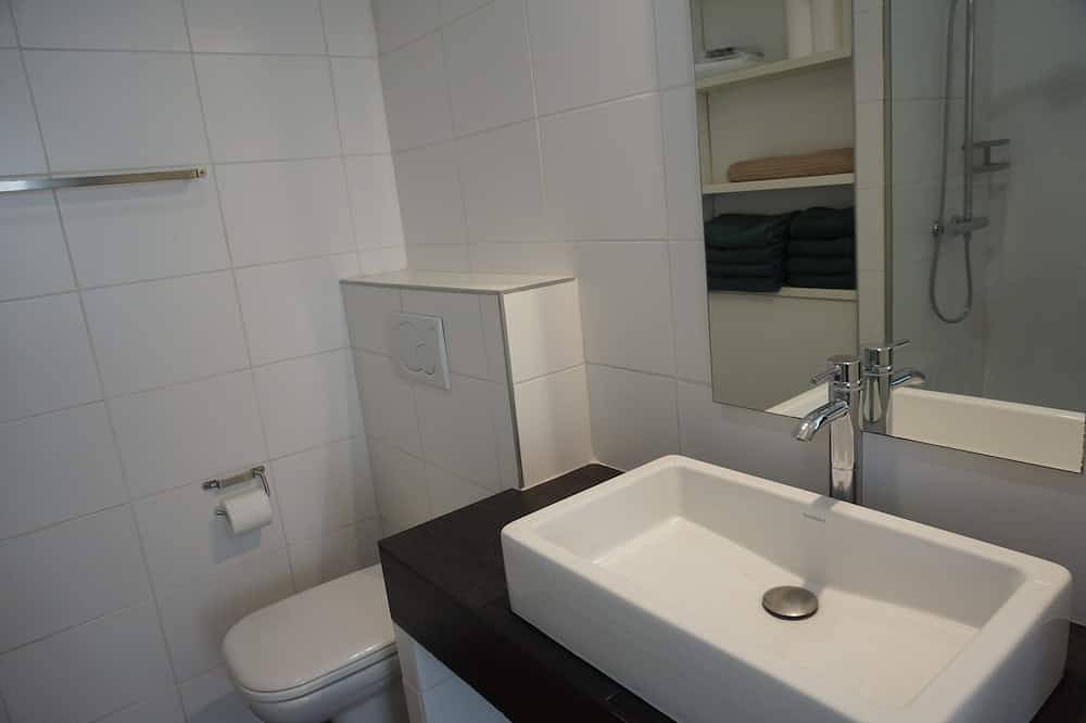 Appartement entier, Suite Privilége avec Parking in Salon-de-Provence, Région d'Aix-en-Provence