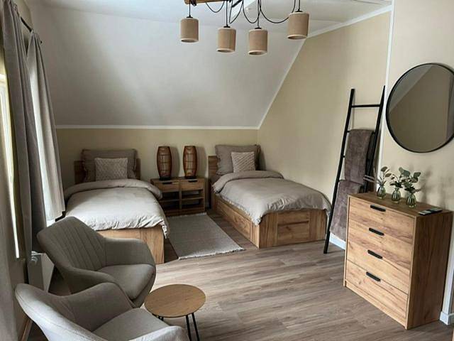 Ferienwohnung für 2 Personen, mit Terrasse und Garten sowie Ausblick