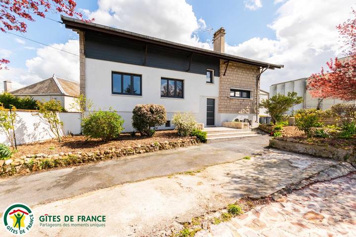 Vakantiehuis voor 8 personen, with Balkon and Terras as well as Tuin and Uitzicht in de Champagne-Ardenne