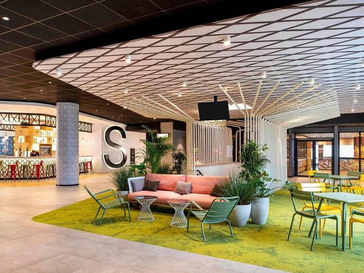 Hôtel pour 3 personnes, avec terrasse dans Aéroport Paris-Charles de Gaulle - 4