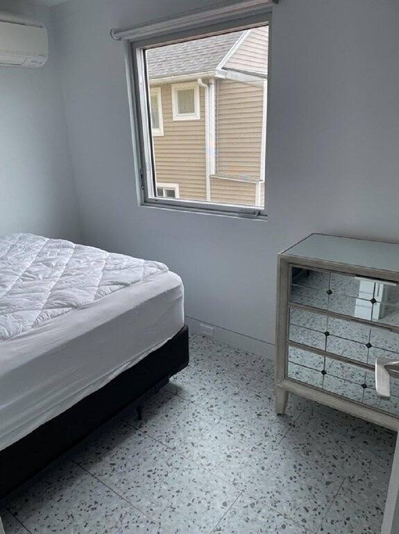 Cottage for 4 people, with terrace in Connecticut