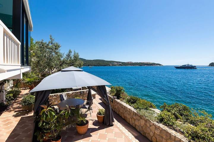 Villa pour 12 personnes à Lozica