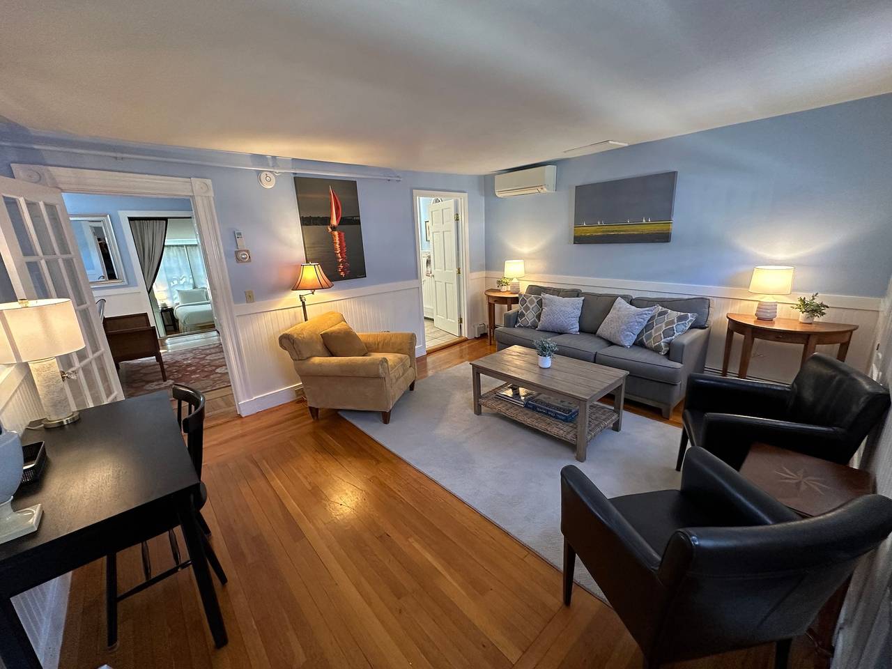 Ganze Wohnung, Large & Unique Two Bedroom Apartment Downtown in Newport, Newport County