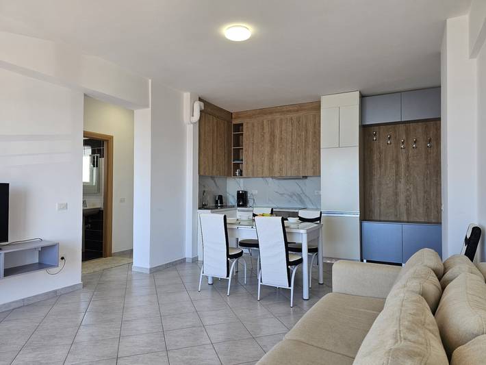 Ganze Wohnung, Ferienwohnung für 6 Personen mit Balkon in Sarandë, Vlorë