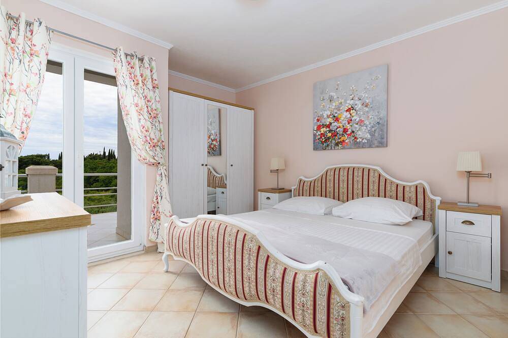 Villa Sun - incantevole villa con piscina, ampio giardino e piena privacy in Canali, Dubrovnik-Neretva