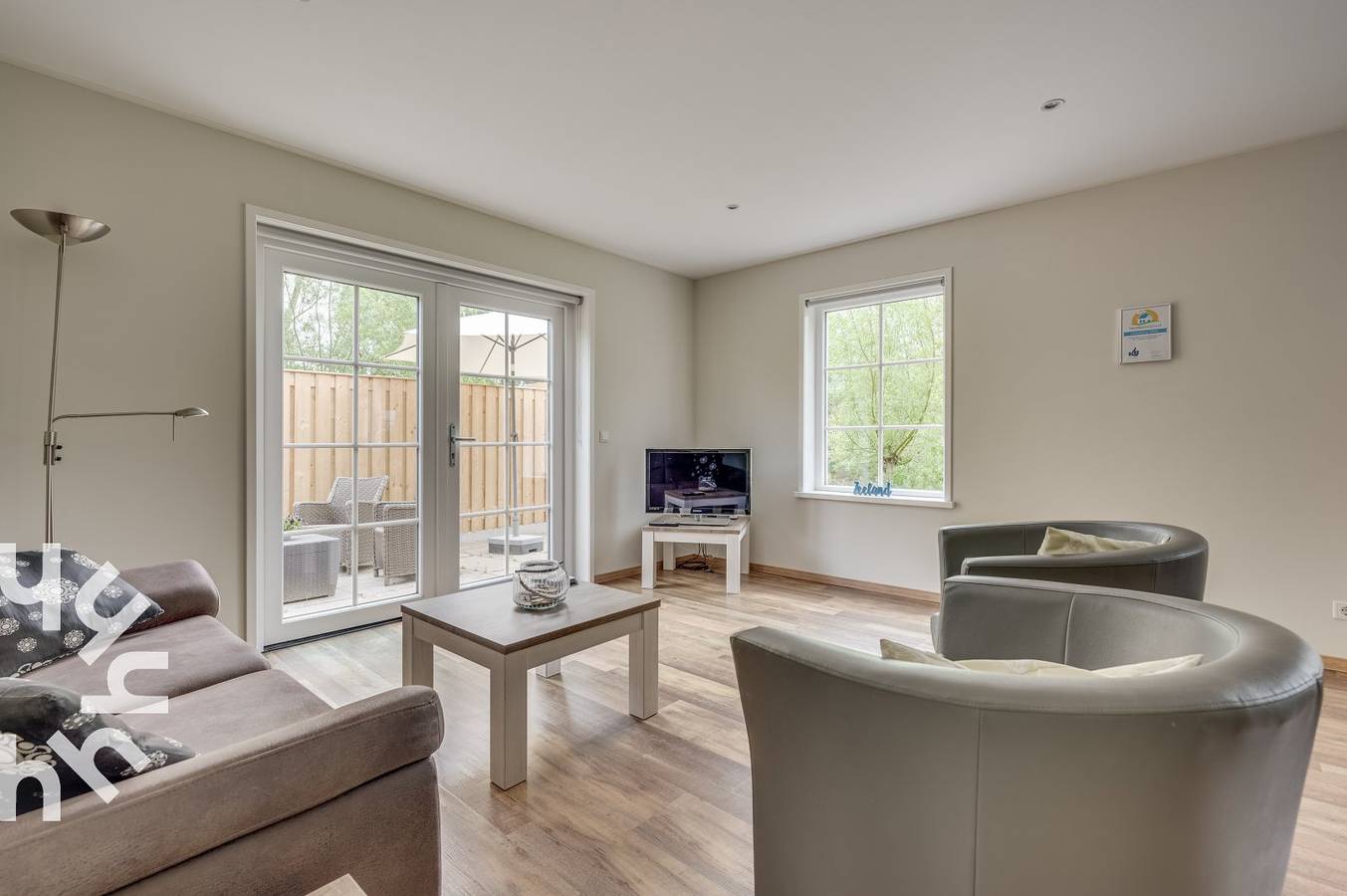 Beautiful 5-person holiday home in Grijpskerke, child-friendly on a farm in Grijpskerke, Walcheren