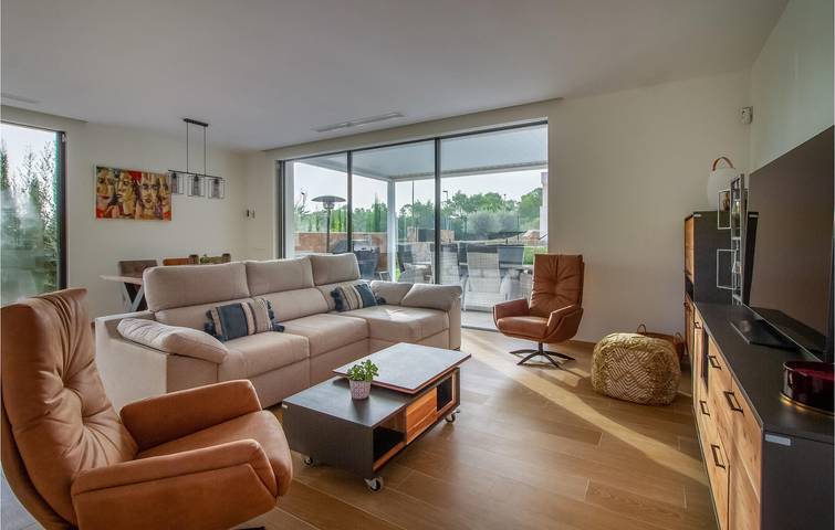 Ferienhaus für 6 Personen, mit Terrasse und Garten sowie Pool in La Mata - 3