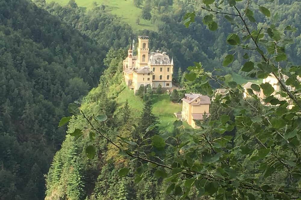 Ganze Wohnung, The Castle: A Magic Retreat in Cervatto, Walliser Alpen