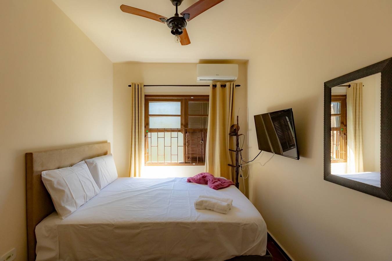 Casa 3 quartos com Wi-Fi, Ar e Churrasqueira in Matinhos, Paraná