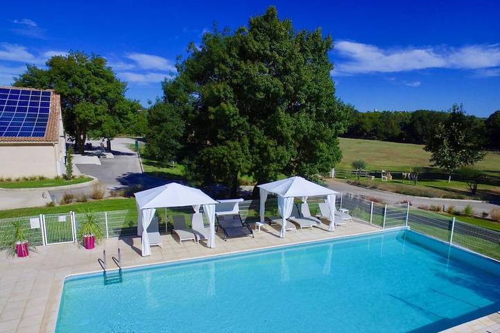 Ferienhaus für 4 Personen, mit Terrasse und Garten sowie Pool in Le Crès