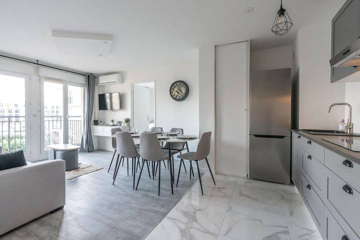 Gîte pour 6 personnes, avec terrasse dans Gare Du Val D Europe - 3