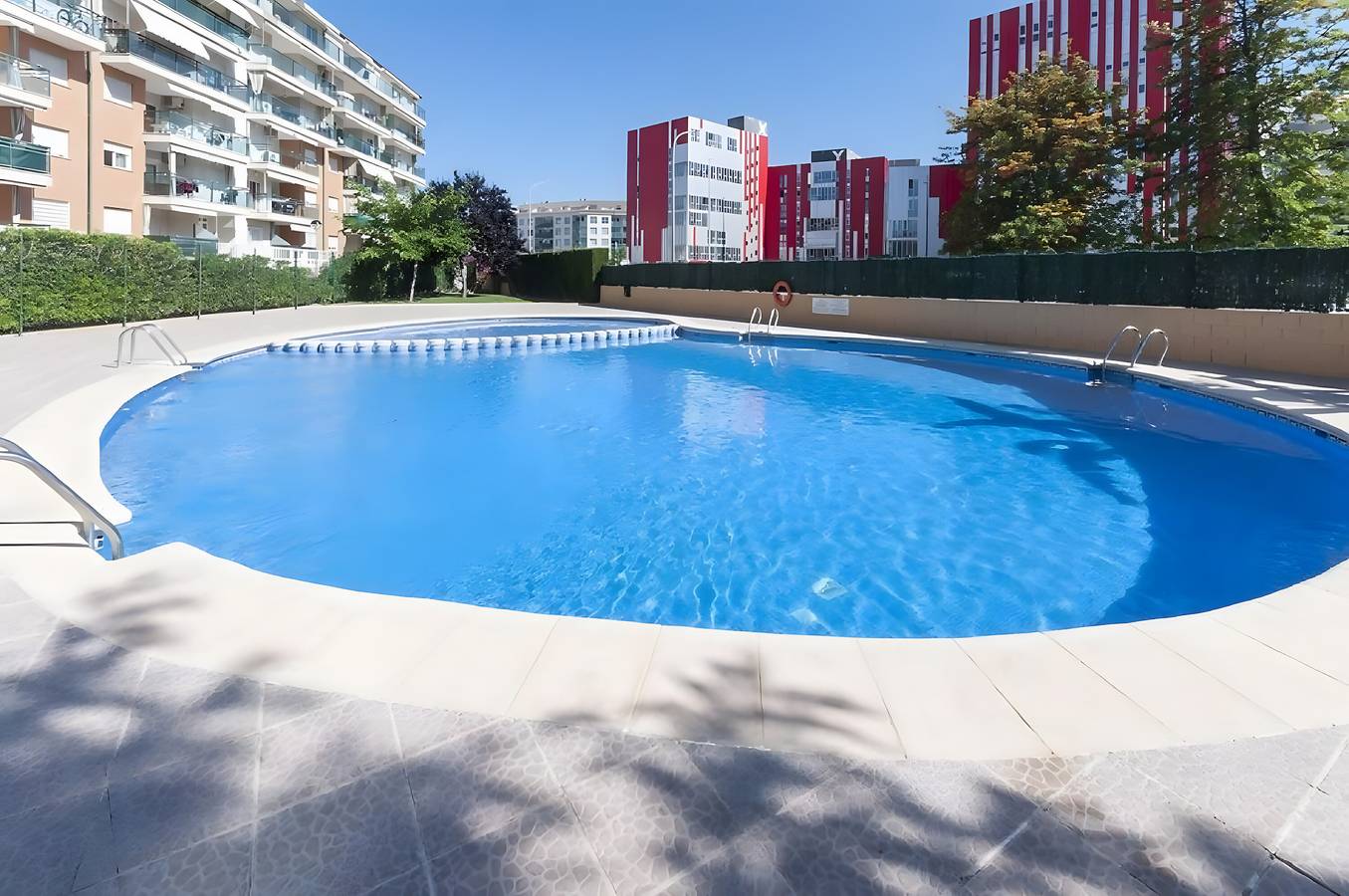 Ganze Wohnung, Ferienwohnung 'Calma Mar' mit Gemeinschaftspool, Wi-Fi und Klimaanlage in Playa de Gandía, Costa de Valencia