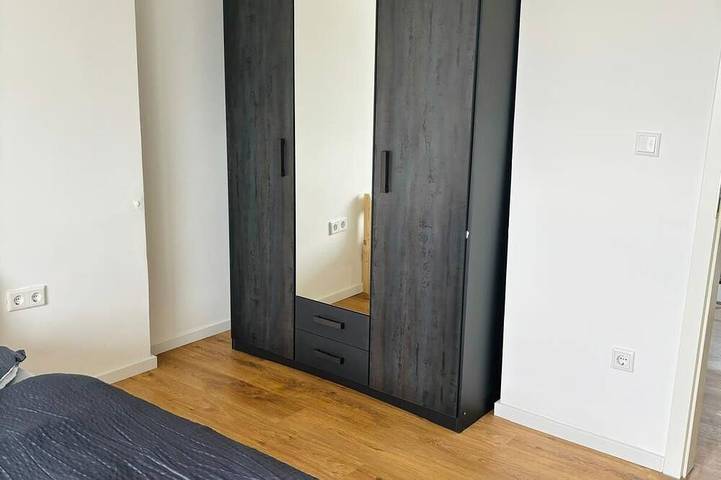 Ganze Wohnung, Apartment- Kernsaniert-Düsseldorf Bilk in Düsseldorf-Bilk, Düsseldorf