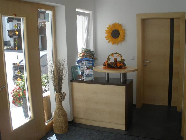 Gîte pour 8 personnes, avec vue ainsi que sauna et balcon, adapté aux familles dans Gries - 4