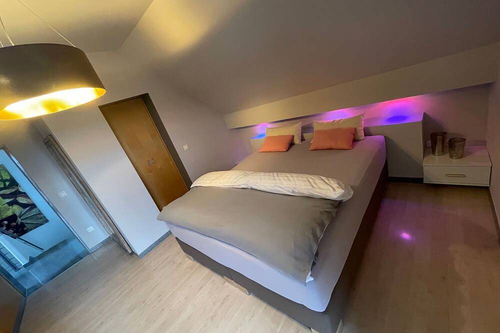 Ganze Wohnung, Ferienwohnung Weitblick - Ferienhaus am Dürrbachtal in Unterleinleiter, Fränkische Schweiz
