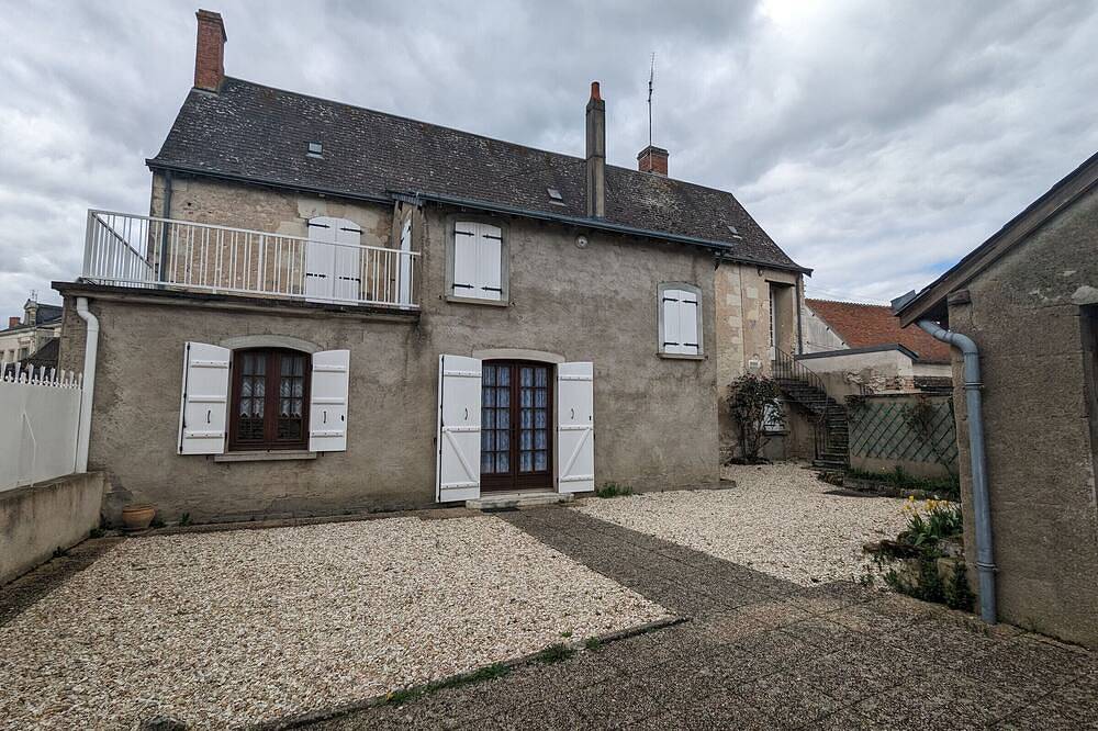 Geräumiges Haus mit Hof und Kamin im Herzen des Parks von Brenne in Mézières-en-Brenne, Le Blanc und Umgebung