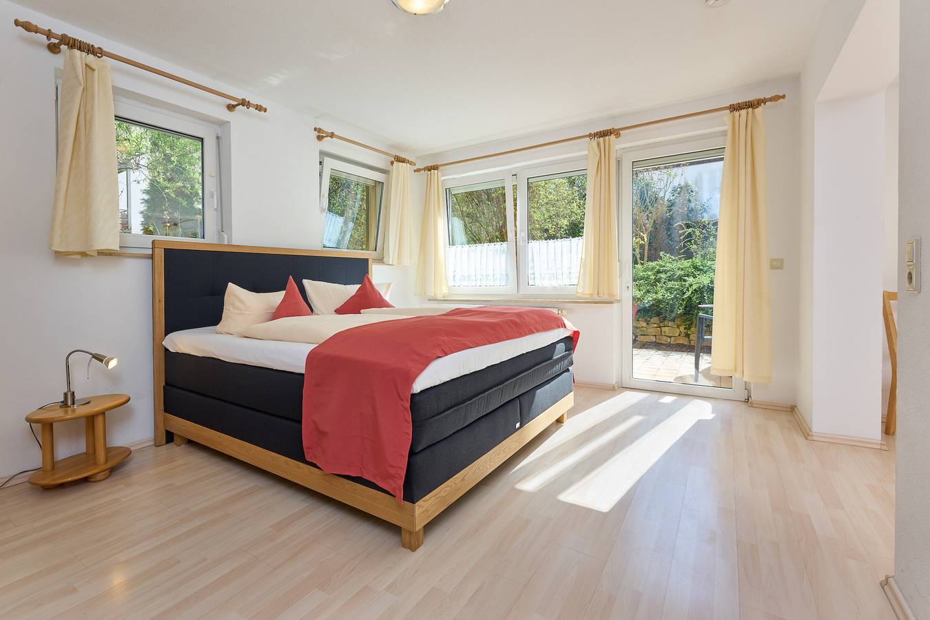 Apartamento vacacional entero, Apartamento de vacaciones para 5 personas con terraza in Bad Krozingen, Selva Negra (zona sur)