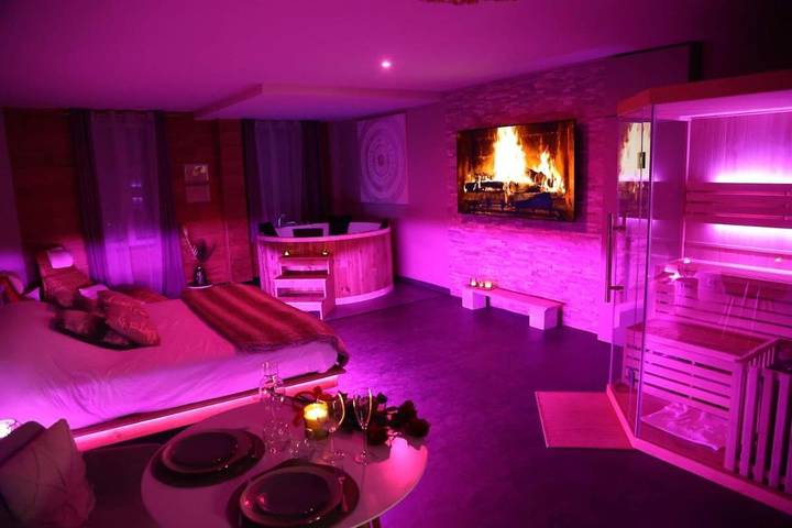 Gîte pour 2 personnes, avec Jacuzzi et Sauna à Saint-Martin-d'Auxigny